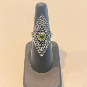 Intricate Marcasite Silver Ring with Heart-Shaped Green Stone